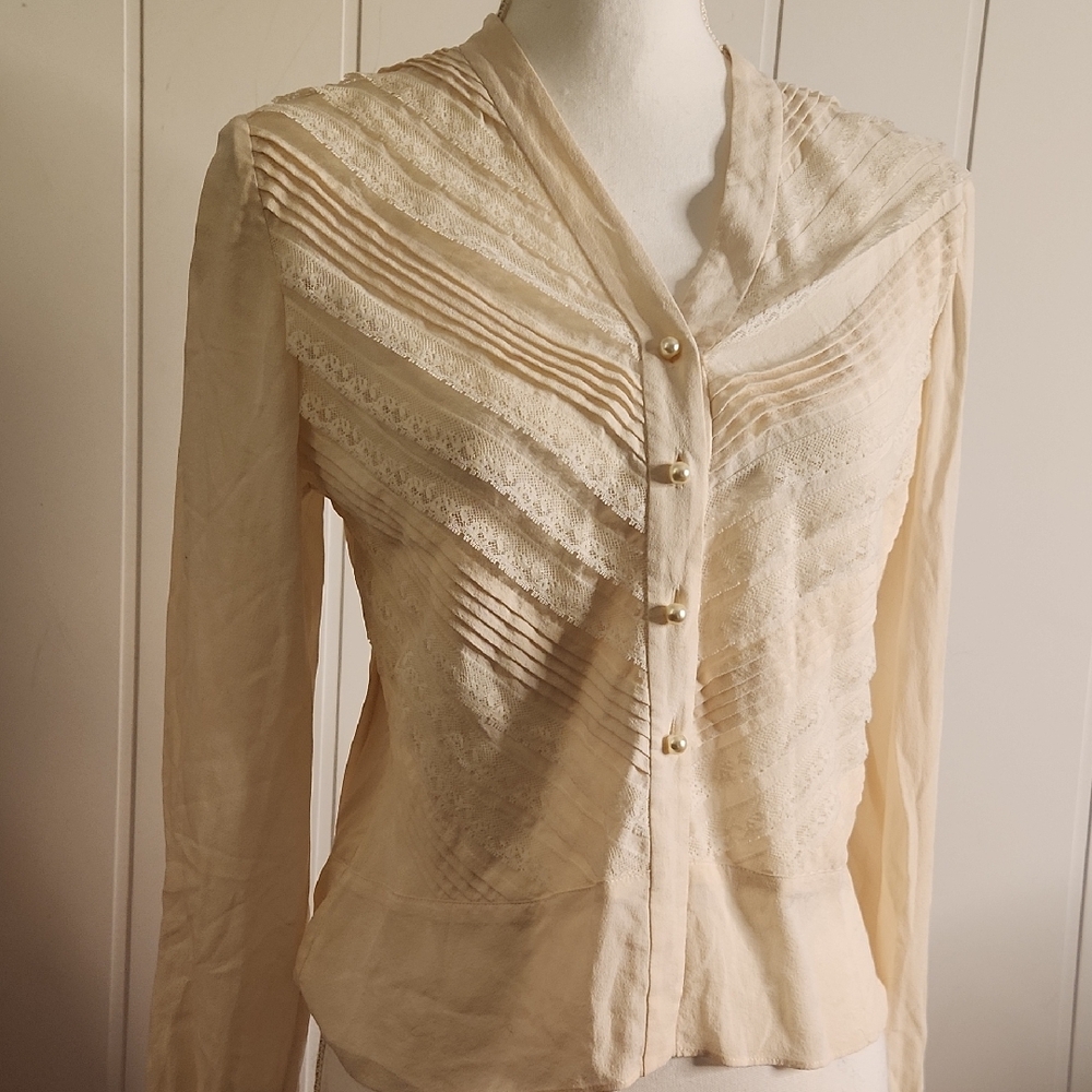 Elegant Pure Silk Cream Lace Button-Up Women's Top Bridgerton Pin-tuck